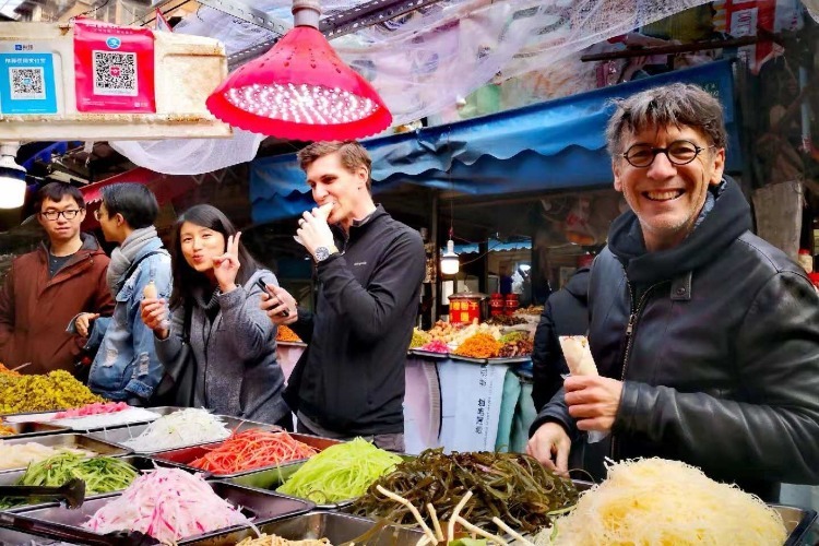 chengdu market food tour